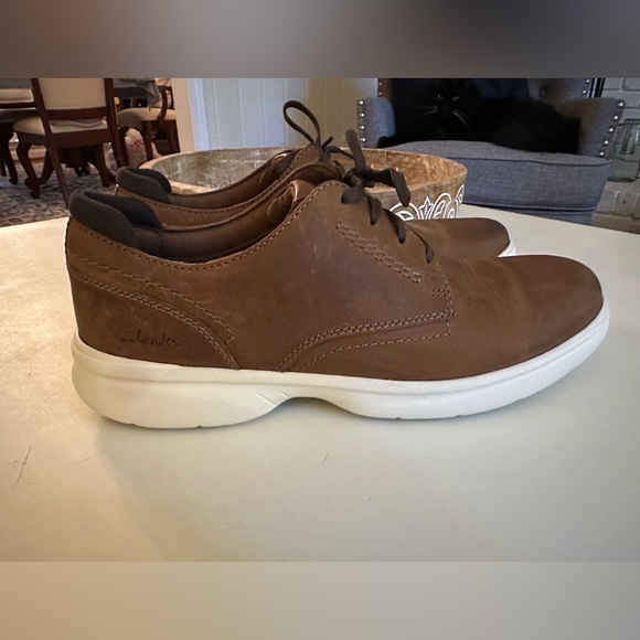 Clarks Bradley Oxford Shoes - EUC main image 3